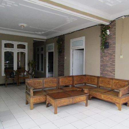 Penginapan Melati Sarangan Bagian luar foto